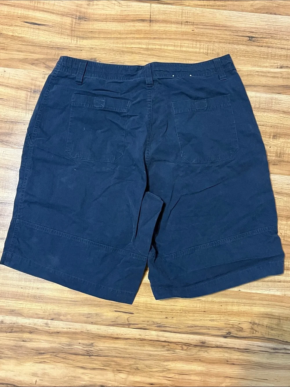 GAP Navy Men's Cargo Shorts with Yellow Zip Accents medium